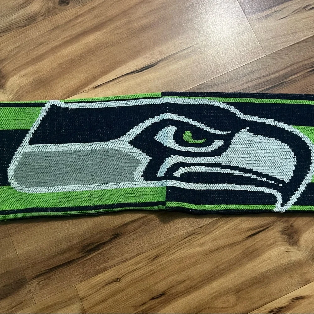 FOCO Forever Collectables NFL Seattle Seahawks‎ Reversible Ugly Scarf